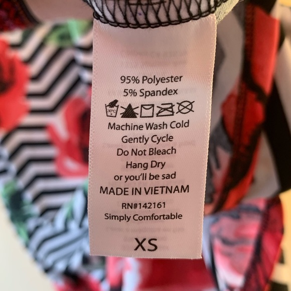 HP ⭐️ LuLaRoe | Jessie | Floral Dress | XS - Picture 7 of 8